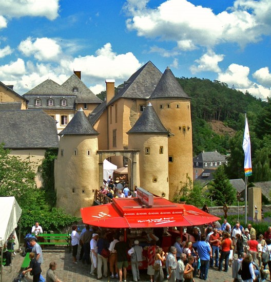 15e Fête populaire  du Château de Bourglinster